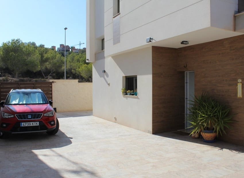3 Zimmer Villa zu verkaufen in San Miguel de Salinas mit Pool Garage - 429.000 € (Ref: 9372435)
