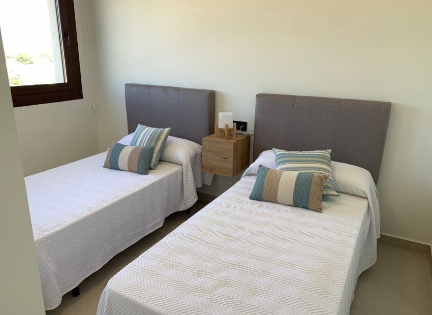 2 soveværelse Lejlighed til salg i Torrevieja med swimmingpool - € 299.000 (Ref: 9372507)