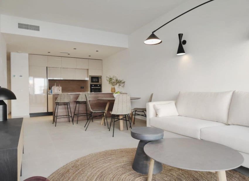 2 Zimmer Apartment zu verkaufen in Torrevieja mit Pool - 380.000 € (Ref: 9372508)