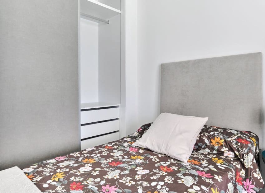 2 sypialnia Apartament na sprzedaż w Torrevieja z basenem - 380 000 € (Ref: 9372511)