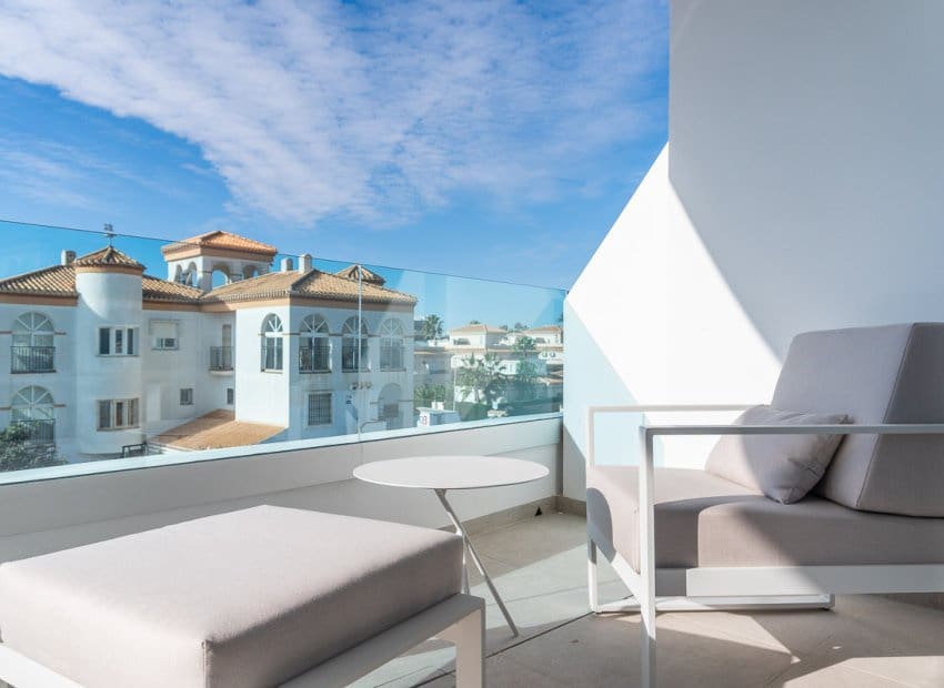 3 bedroom Apartment for sale in Playa Flamenca with pool - € 419,000 (Ref: 9372531)