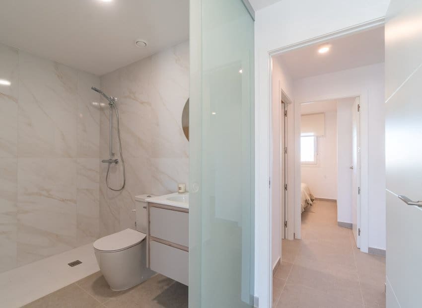 3 bedroom Apartment for sale in Playa Flamenca with pool - € 419,000 (Ref: 9372531)