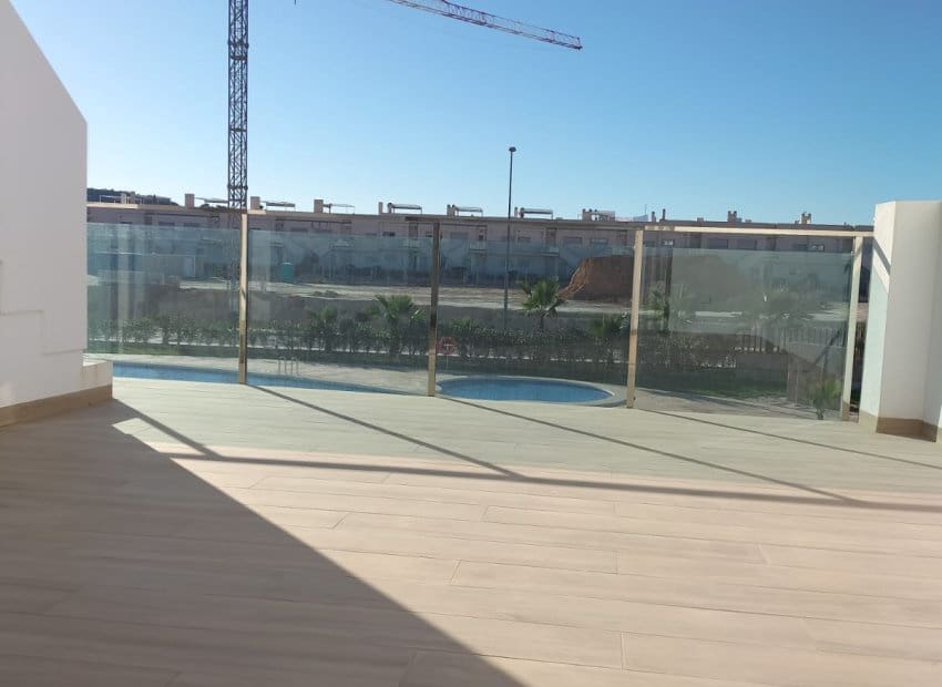 3 Zimmer Apartment zu verkaufen in Orihuela Costa mit Pool - 299.900 € (Ref: 9372541)