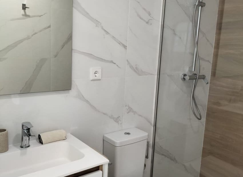 2 chambre Appartement à vendre à Orihuela Costa avec piscine - 309 900 € (Ref: 9372542)