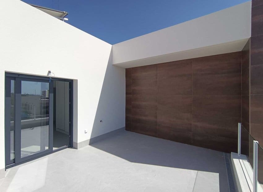 3 slaapkamer Villa te koop in Daya Nueva met zwembad - € 299.000 (Ref: 9372559)