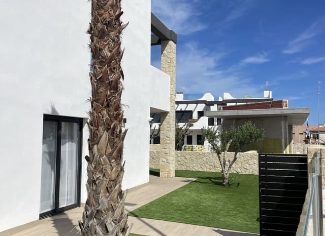 3 slaapkamer Huis te koop in Aguas Nuevas, Torrevieja met zwembad - € 355.000 (Ref: 9372577)