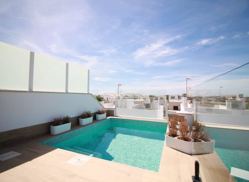 3 bedroom Apartment for sale in Torre de la Horadada - € 440,000 (Ref: 9372578)