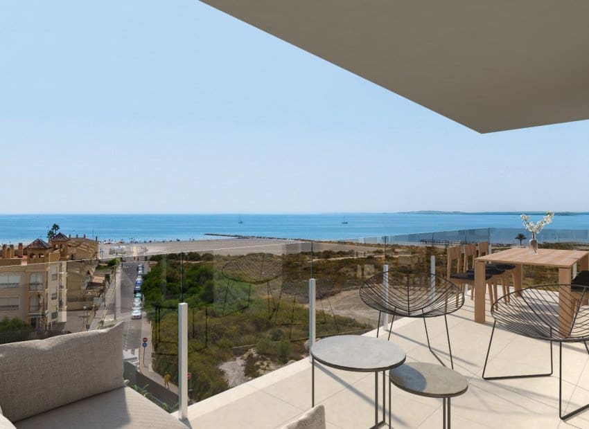 Ático de 3 habitaciones en Santa Pola en venta con piscina - 495.000 € (Ref: 9372610)