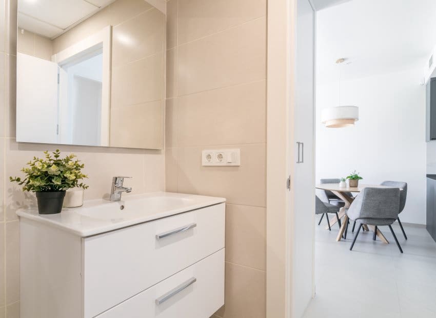 2 slaapkamer Appartement te koop in Torrevieja met zwembad - € 305.000 (Ref: 9372618)