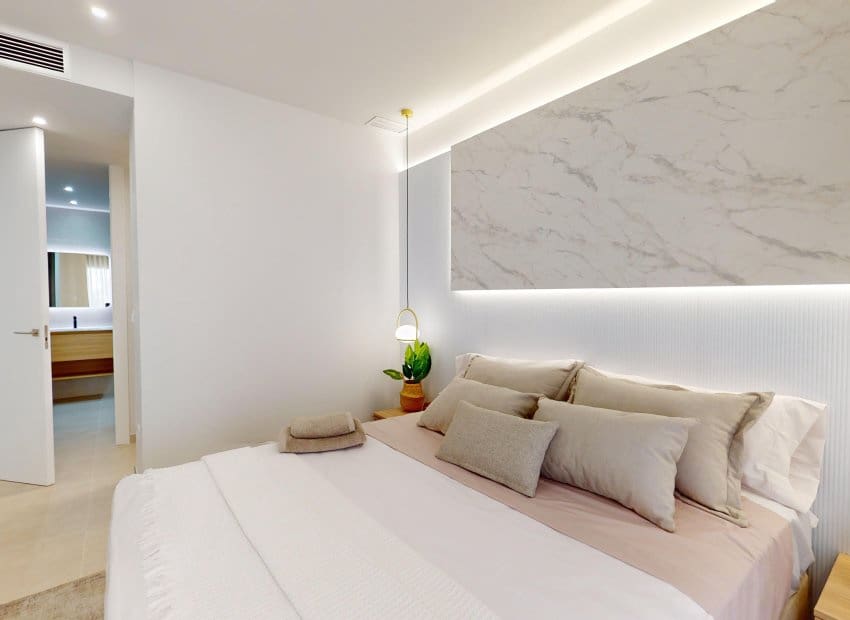 2 slaapkamer Penthouse te koop in Cabo Roig met zwembad - € 440.000 (Ref: 9372625)