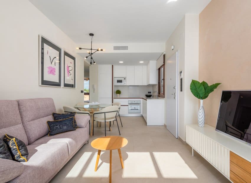 2 soveværelse Lejlighed til salg i Torrevieja med swimmingpool - € 275.000 (Ref: 9372632)