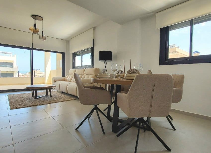 3 slaapkamer Appartement te koop in San Miguel de Salinas met zwembad - € 276.000 (Ref: 9372650)
