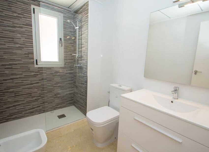 2 soveværelse Lejlighed til salg i Orihuela Costa med swimmingpool - € 283.000 (Ref: 9372664)