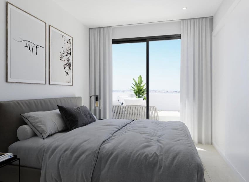 2 soverom Penthouse til salgs i Torrevieja med svømmebasseng - € 309 000 (Ref: 9372693)