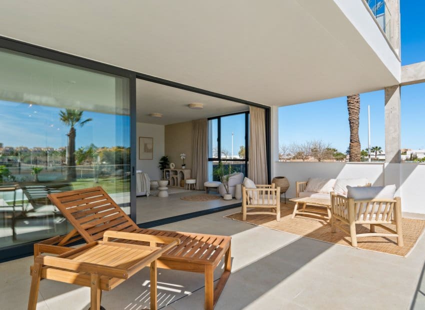 2 bedroom Apartment for sale in Islas Menores with pool - € 325,000 (Ref: 9372694)