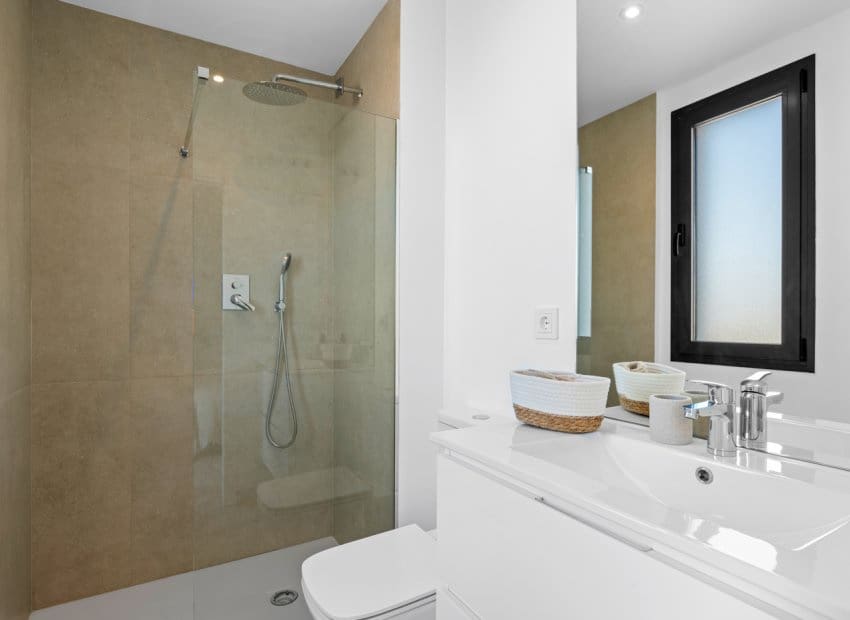 2 bedroom Apartment for sale in Islas Menores with pool - € 325,000 (Ref: 9372694)