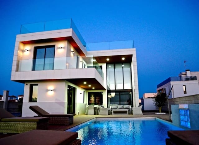 3 Zimmer Villa zu verkaufen in Dehesa de Campoamor, Orihuela - 1.035.000 € (Ref: 9372719)