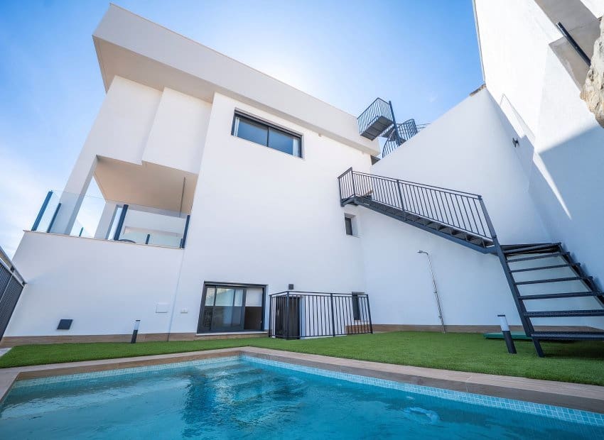 3 bedroom Villa for sale in Algorfa - € 520,000 (Ref: 9372724)