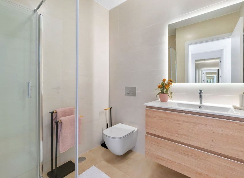 2 soveværelse Lejlighed til salg i Torrevieja med swimmingpool - € 299.900 (Ref: 9372730)