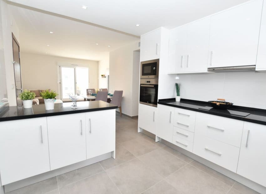 2 makuuhuone Huoneisto myytävänä paikassa San Miguel de Salinas mukana uima-altaan - 273 800 € (Ref: 9372753)