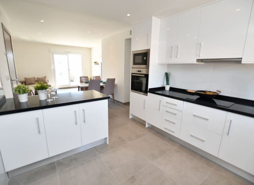 2 makuuhuone Huoneisto myytävänä paikassa San Miguel de Salinas mukana uima-altaan - 273 800 € (Ref: 9372753)