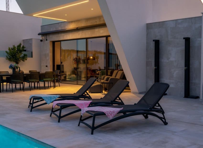 4 bedroom Villa for sale in Rojales - € 1,450,000 (Ref: 9372754)