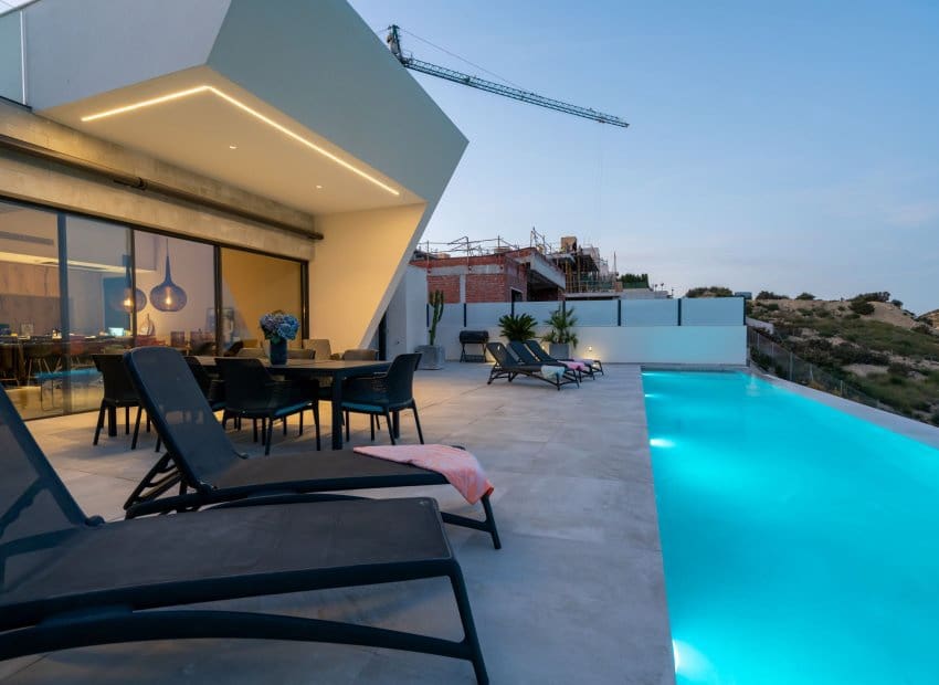 3 bedroom Villa for sale in Rojales - € 995,000 (Ref: 9372755)