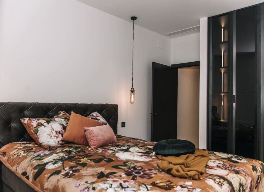 3 bedroom Villa for sale in Rojales - € 995,000 (Ref: 9372755)