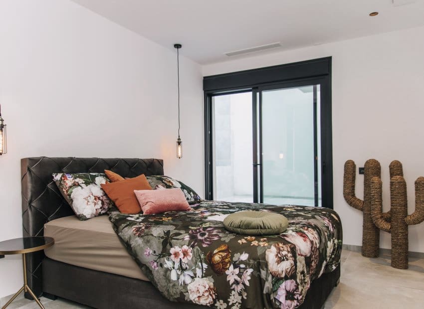 3 bedroom Villa for sale in Rojales - € 995,000 (Ref: 9372755)