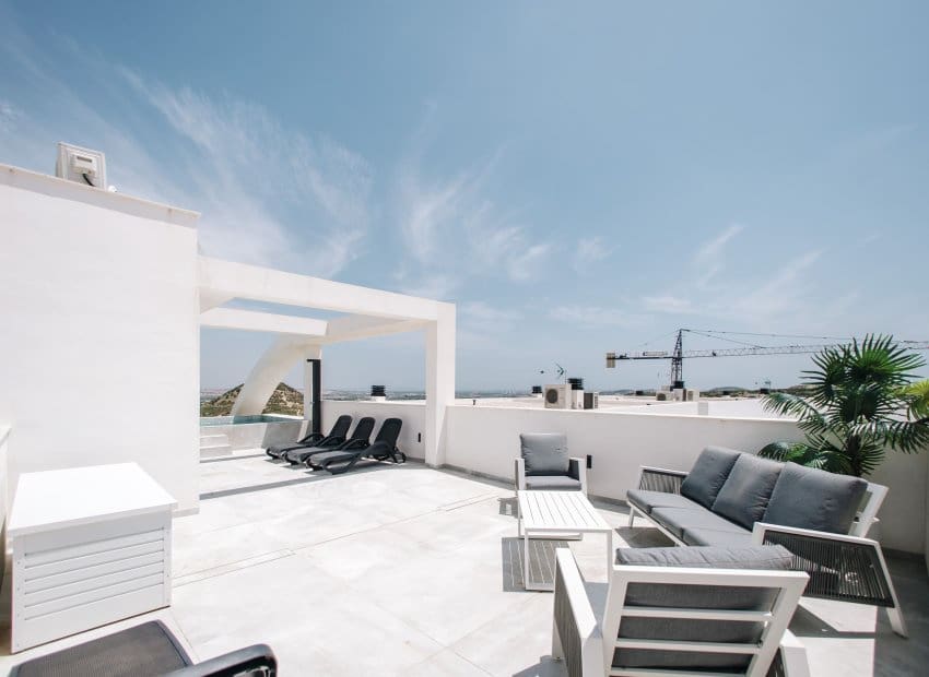 4 soveværelse Lejlighed til salg i Ciudad Quesada med swimmingpool - € 599.000 (Ref: 9372791)