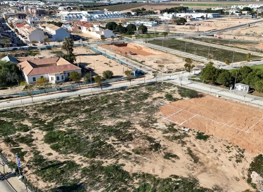 Apartamento de 2 habitaciones en Pilar de la Horadada en venta con piscina - 340.000 € (Ref: 9372795)