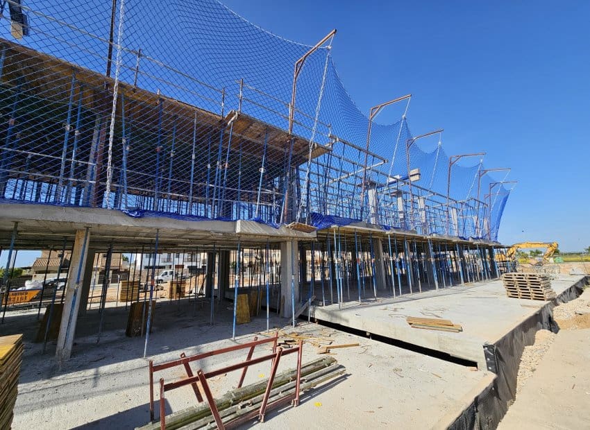 2 slaapkamer Appartement te koop in Torre de la Horadada met zwembad - € 385.000 (Ref: 9372807)