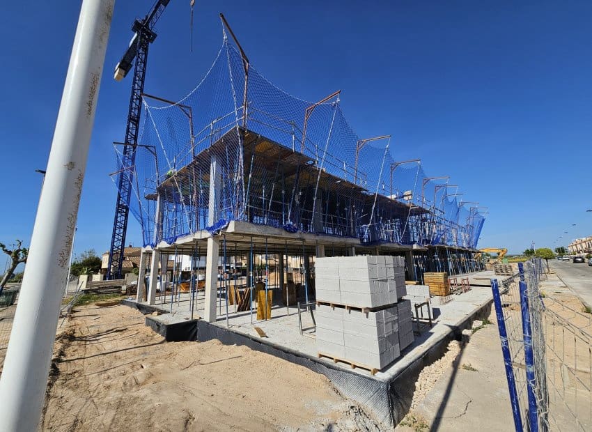 2 slaapkamer Appartement te koop in Torre de la Horadada met zwembad - € 385.000 (Ref: 9372807)