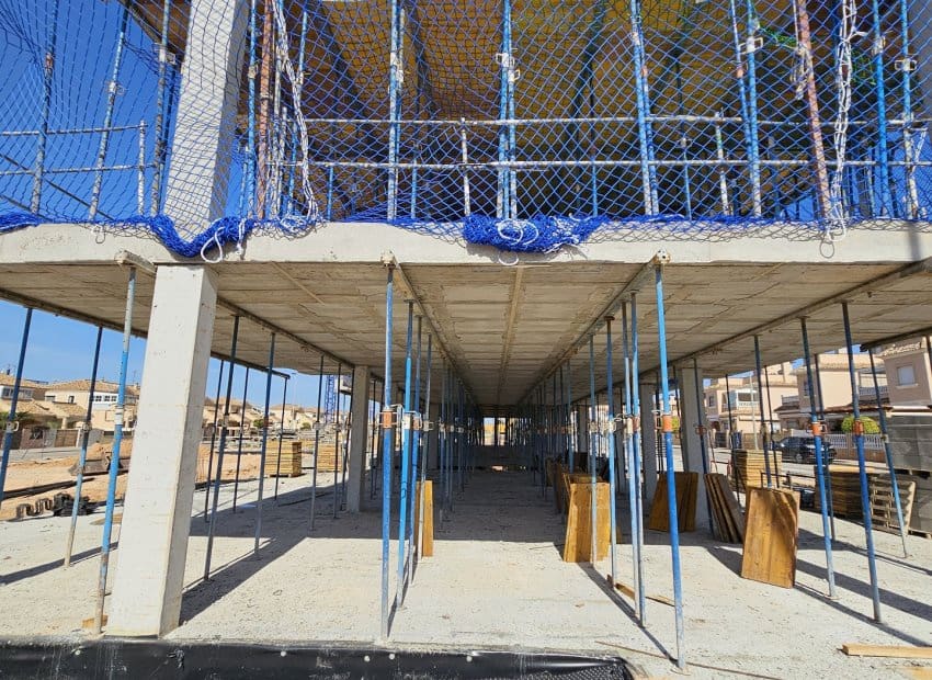 2 slaapkamer Appartement te koop in Torre de la Horadada met zwembad - € 385.000 (Ref: 9372807)