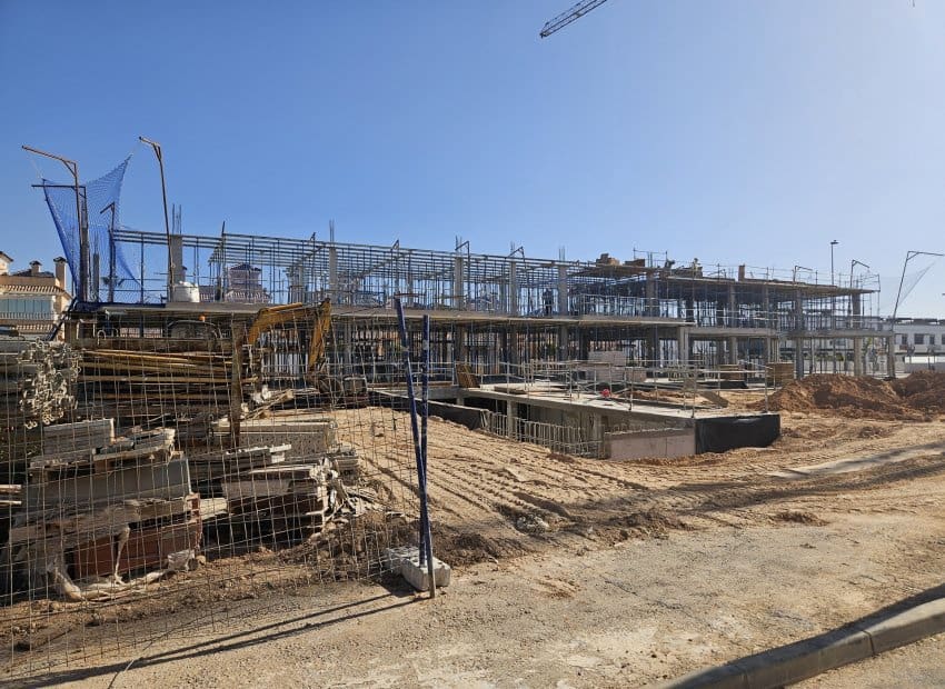 2 slaapkamer Appartement te koop in Torre de la Horadada met zwembad - € 385.000 (Ref: 9372807)