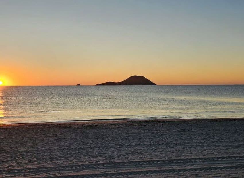 1 chambre Appartement à vendre à La Manga del Mar Menor avec piscine - 205 033 € (Ref: 9372809)