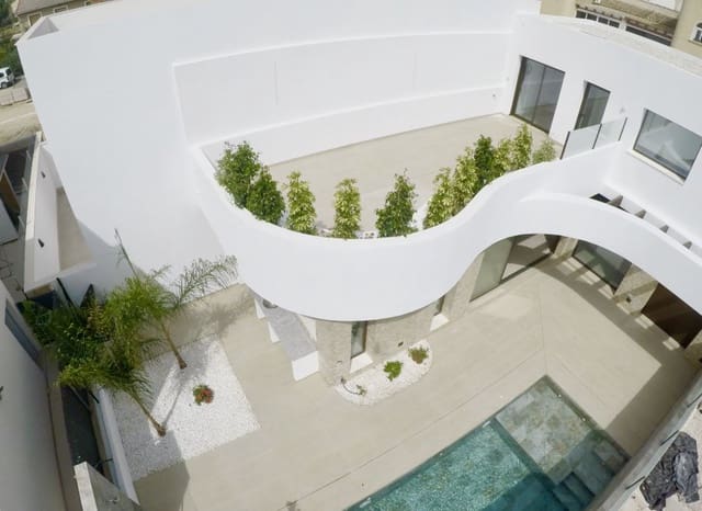 3 bedroom Townhouse for sale in Heredades, Almoradí - € 399,000 (Ref: 9389915)