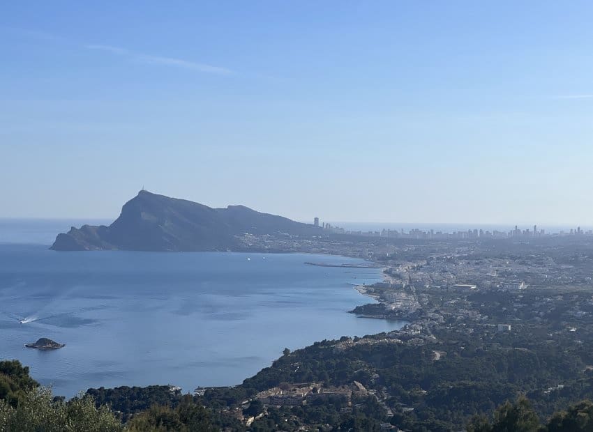 4 bedroom Villa for sale in Altea - € 2,690,000 (Ref: 9433337)