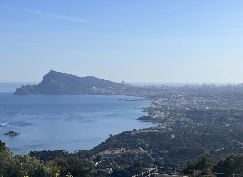 4 bedroom Villa for sale in Altea - € 2,690,000 (Ref: 9433337)