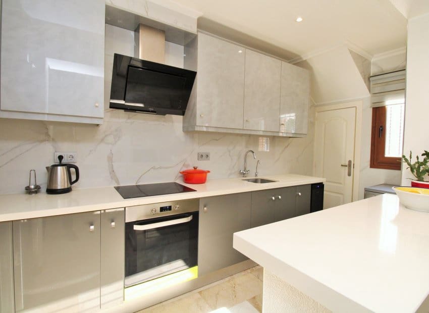 3 chambre Maison de Ville à vendre à Villamartin avec piscine - 229 000 € (Ref: 9452362)