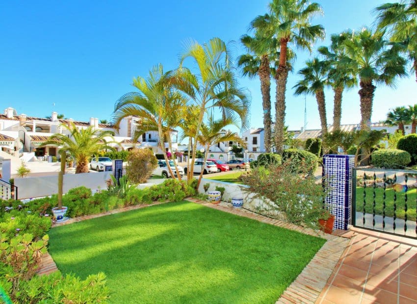 3 chambre Maison de Ville à vendre à Villamartin avec piscine - 229 000 € (Ref: 9452362)