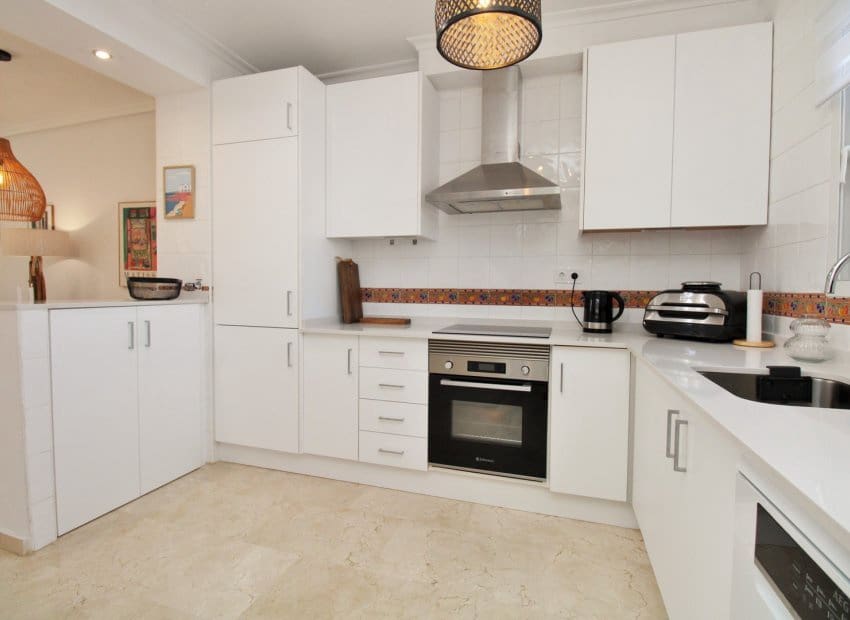 2 Zimmer Haus zu verkaufen in Villamartin mit Pool - 244.990 € (Ref: 9452363)