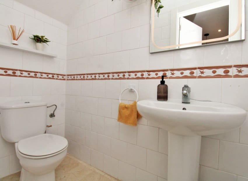 2 Zimmer Haus zu verkaufen in Villamartin mit Pool - 244.990 € (Ref: 9452363)