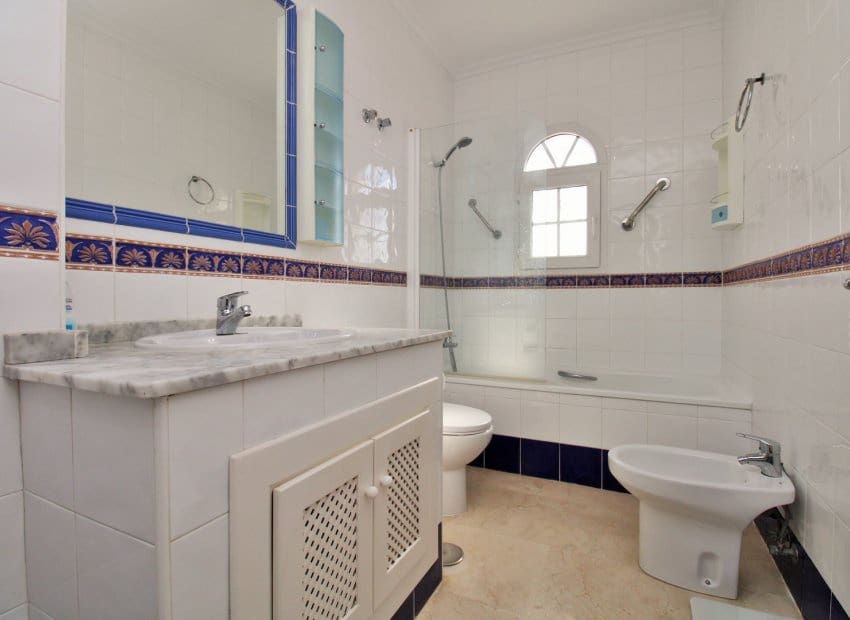 2 Zimmer Haus zu verkaufen in Villamartin mit Pool - 244.990 € (Ref: 9452363)