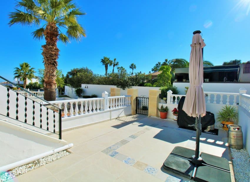 2 Zimmer Haus zu verkaufen in Villamartin mit Pool - 244.990 € (Ref: 9452363)