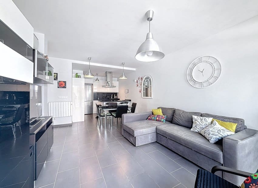 2 bedroom Villa for sale in Orihuela Costa with pool - € 239,995 (Ref: 9462760)