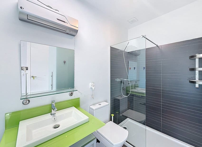 2 bedroom Villa for sale in Orihuela Costa with pool - € 239,995 (Ref: 9462760)