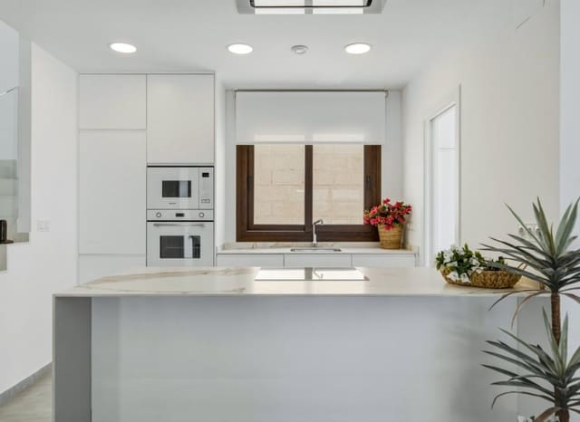3 soverom Villa til salgs i Vistabella, Orihuela med svømmebasseng - € 649 000 (Ref: 9491327)