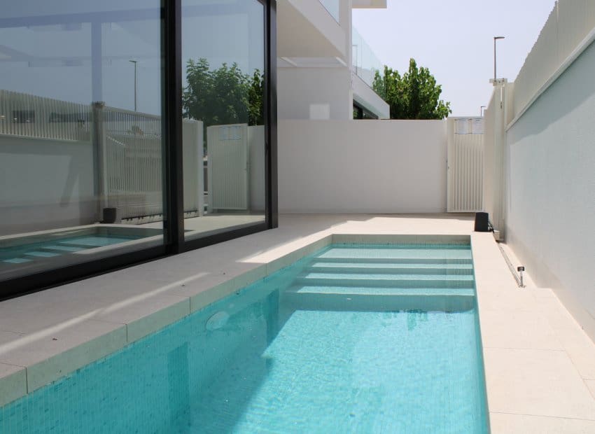 3 bedroom Villa for sale in Torre de la Horadada - € 599,900 (Ref: 9491341)