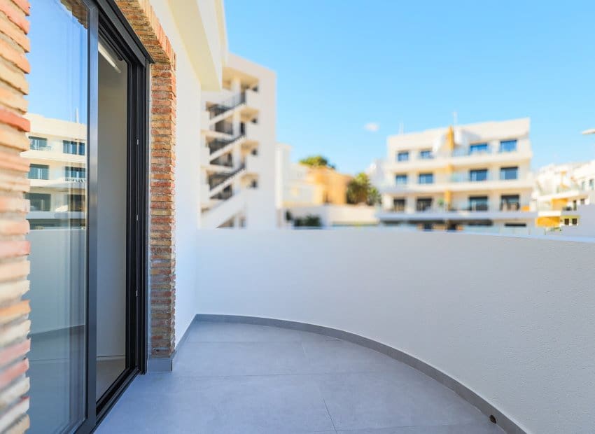 3 bedroom Villa for sale in Orihuela Costa - € 590,000 (Ref: 9491343)